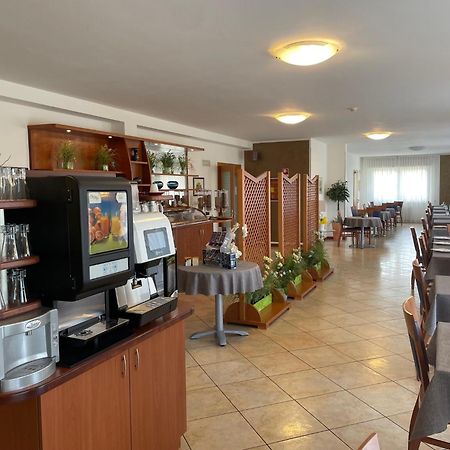 Hotel Casa Chincarini มัลเชซิเน ภายนอก รูปภาพ