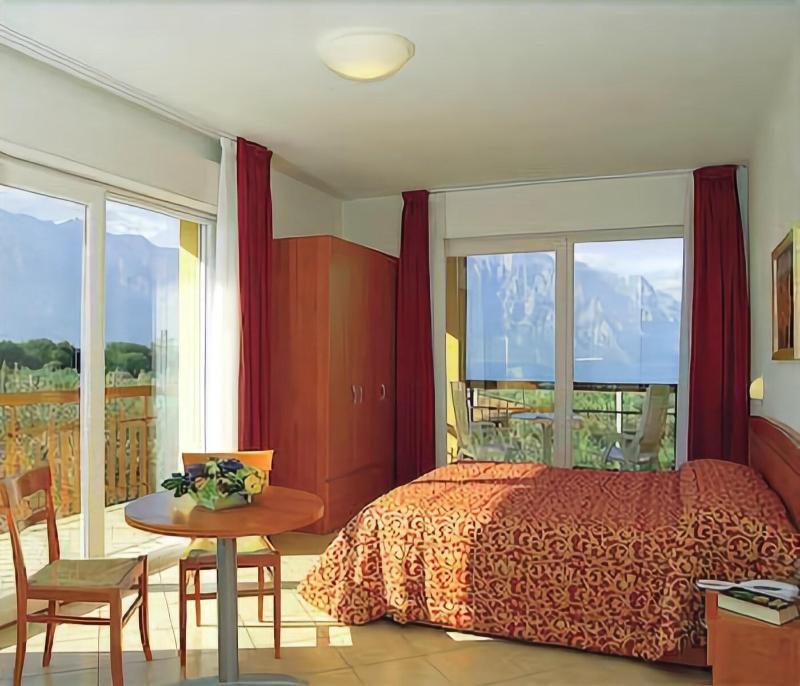 Hotel Casa Chincarini มัลเชซิเน ภายนอก รูปภาพ